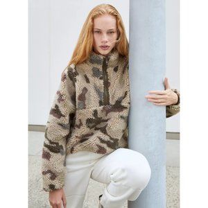 Aritzia Rush Fleece Sweater